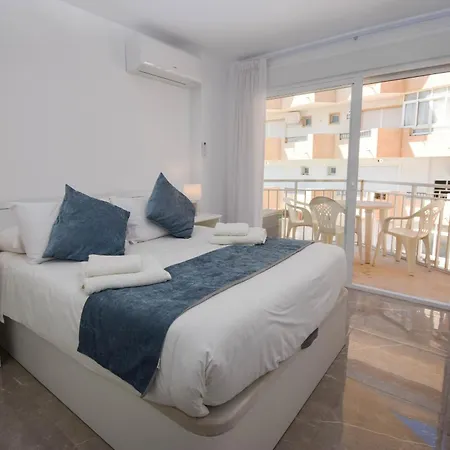 Ref 302 Front In Popular Riverina Apartment