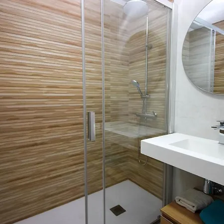 Appartement Ref 302 Front In Popular Riverina *